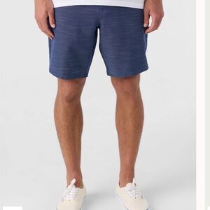 Voyager Men's Shorts in navy size M